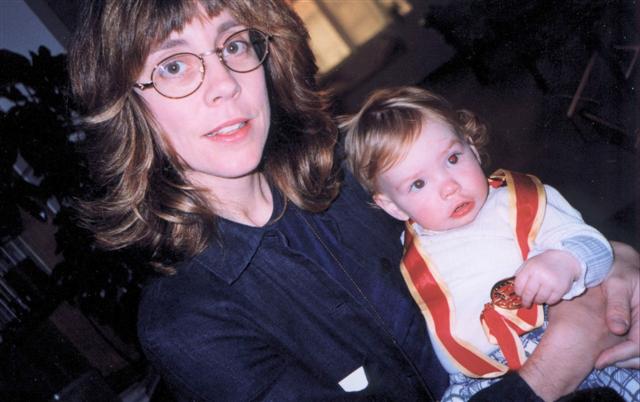 Sister Sue and my niece Harriet.jpg 38.2K